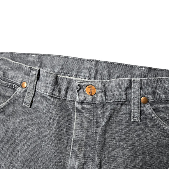 Wrangler Black Washed Out Mens Jean 32x 30 - Picture 2 of 5